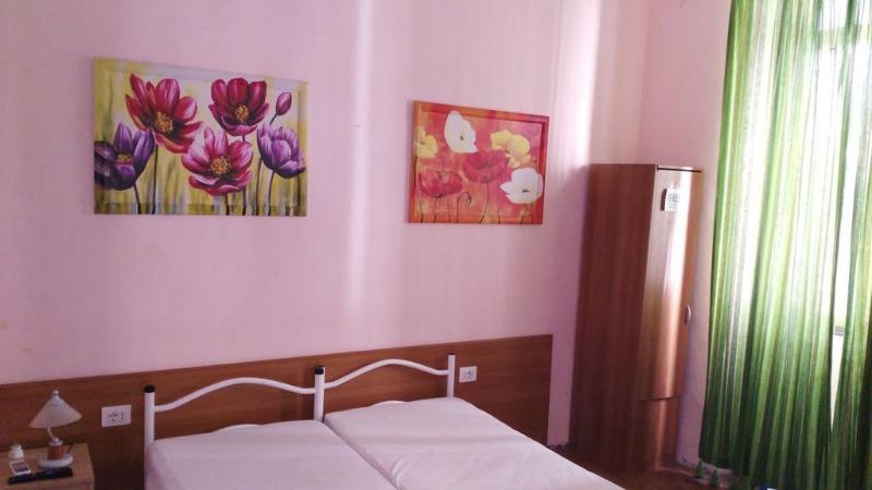 Hostal Volturno House *