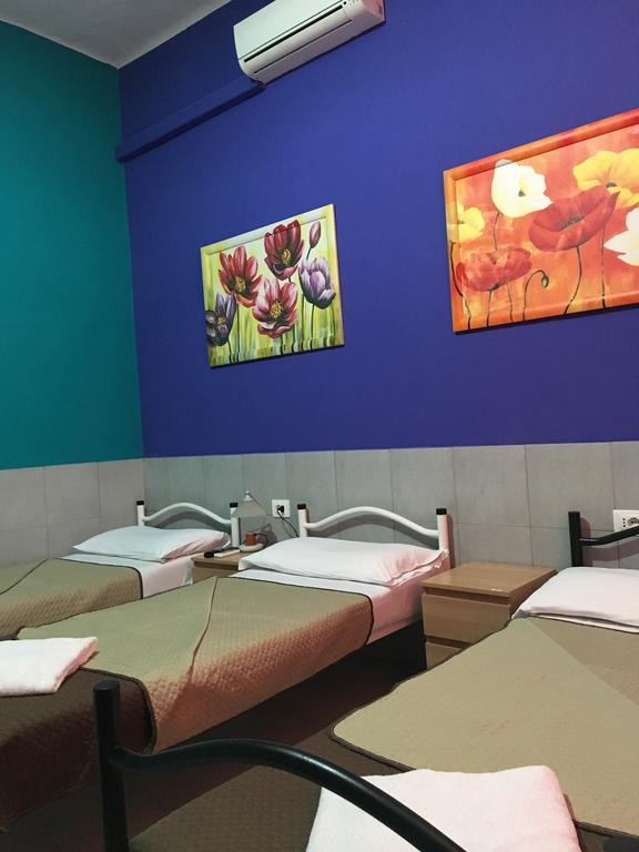 Volturno House Hostal